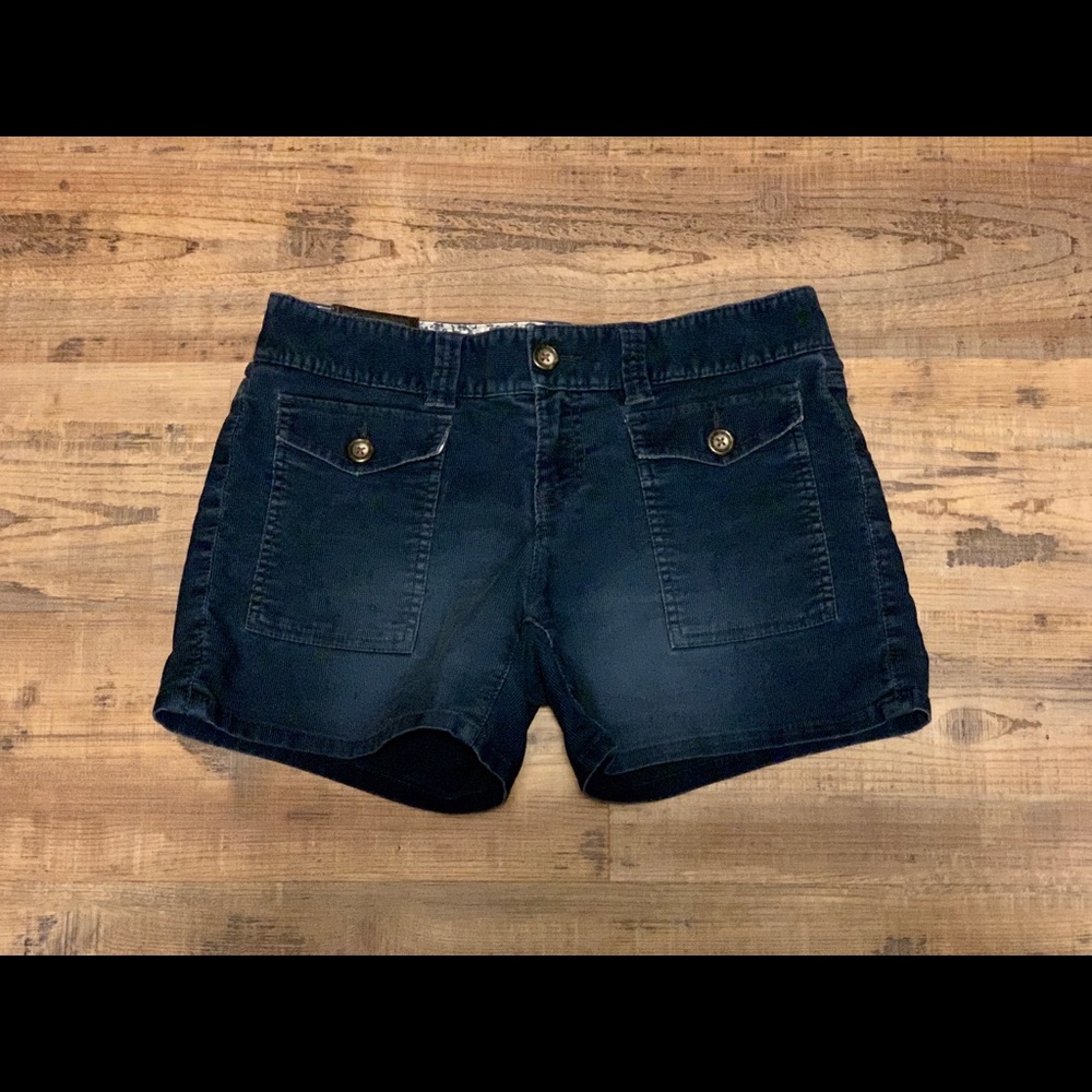 Gap navy blue Courdrey shorts. Size 4